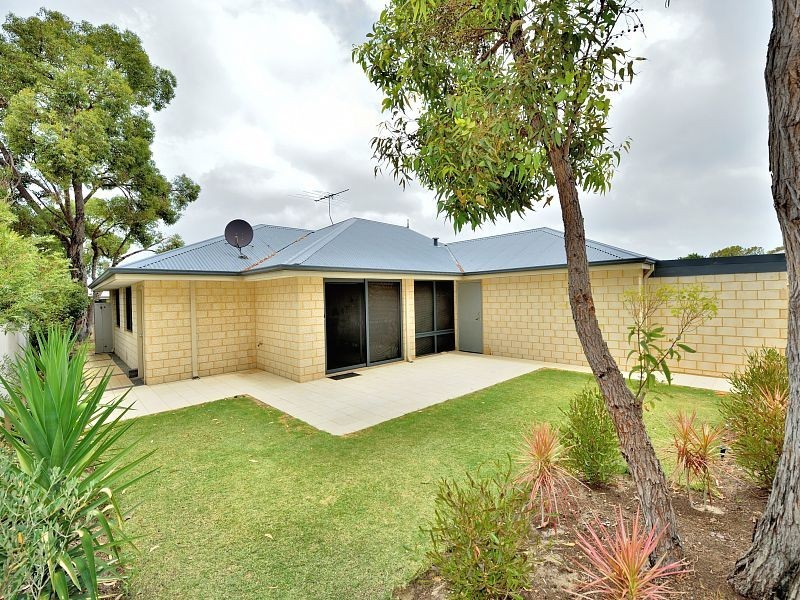 2 Golden Grove, Coodanup WA 6210