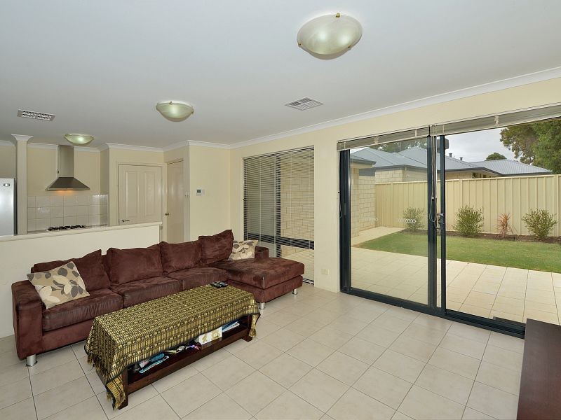 2 Golden Grove, Coodanup WA 6210