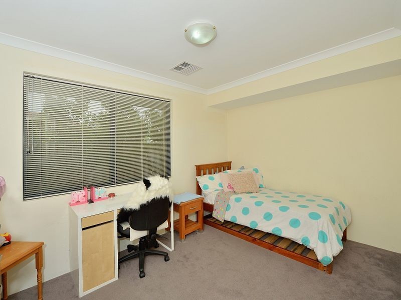 2 Golden Grove, Coodanup WA 6210