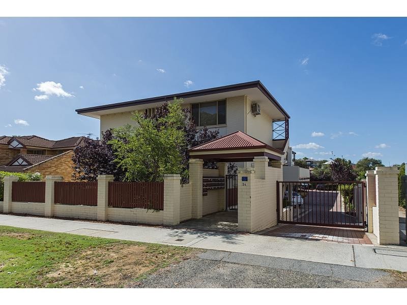 17/34 Comer Street, Como WA 6152