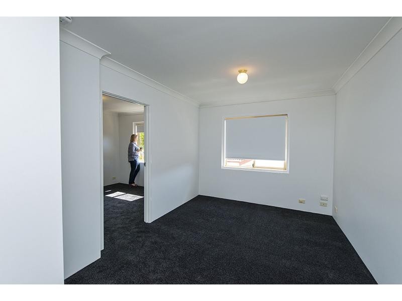 17/34 Comer Street, Como WA 6152