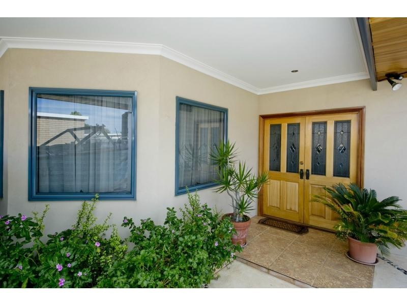 9A Eden Street, Innaloo WA 6018