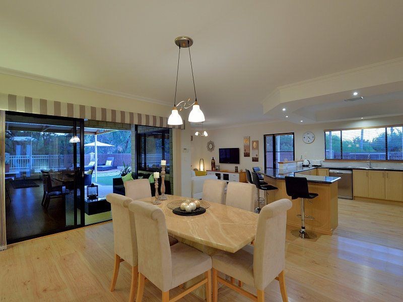 46 Summerlea Avenue, Meadow Springs WA 6210