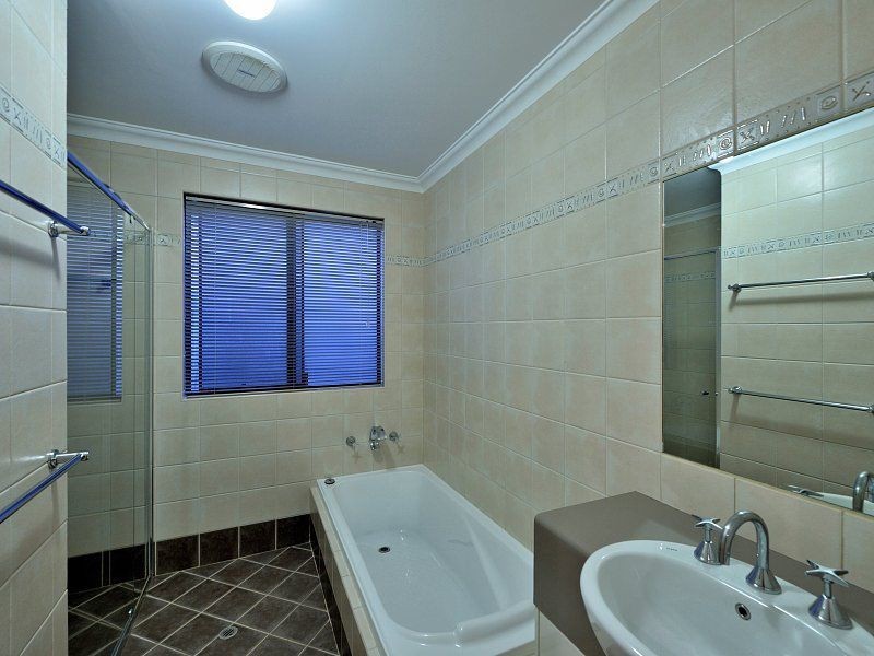 46 Summerlea Avenue, Meadow Springs WA 6210