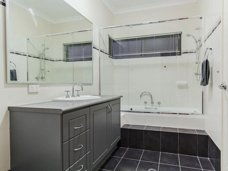 2/7 Victoria Street, Rockingham WA 6168