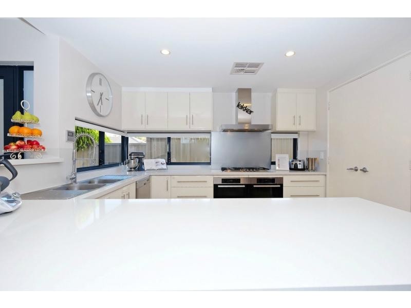 193a Huntriss Road, Doubleview WA 6018