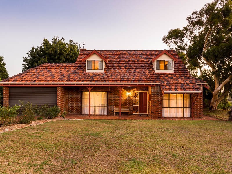 54 Blackwood Drive, Mount Nasura WA 6112