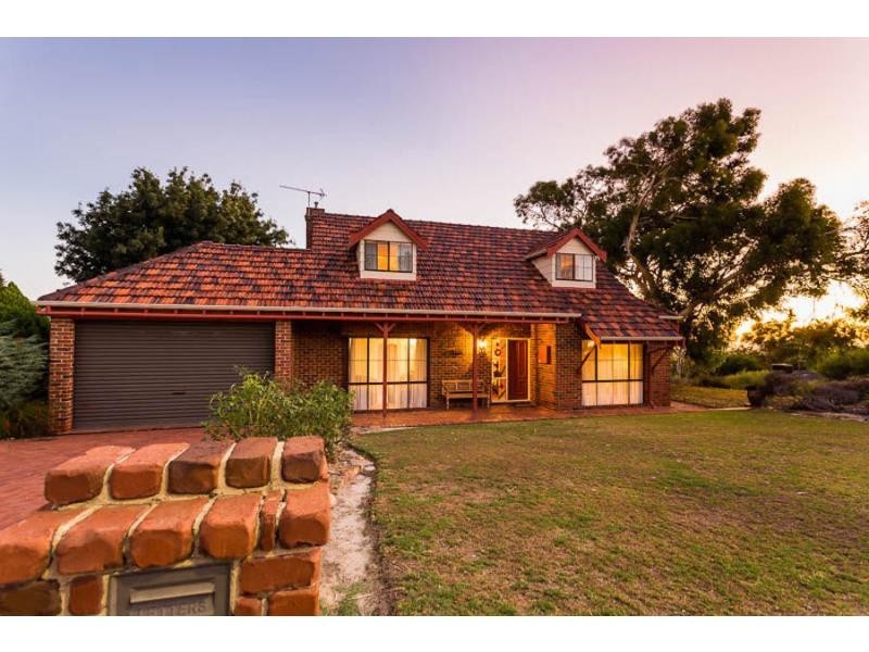 54 Blackwood Drive, Mount Nasura WA 6112