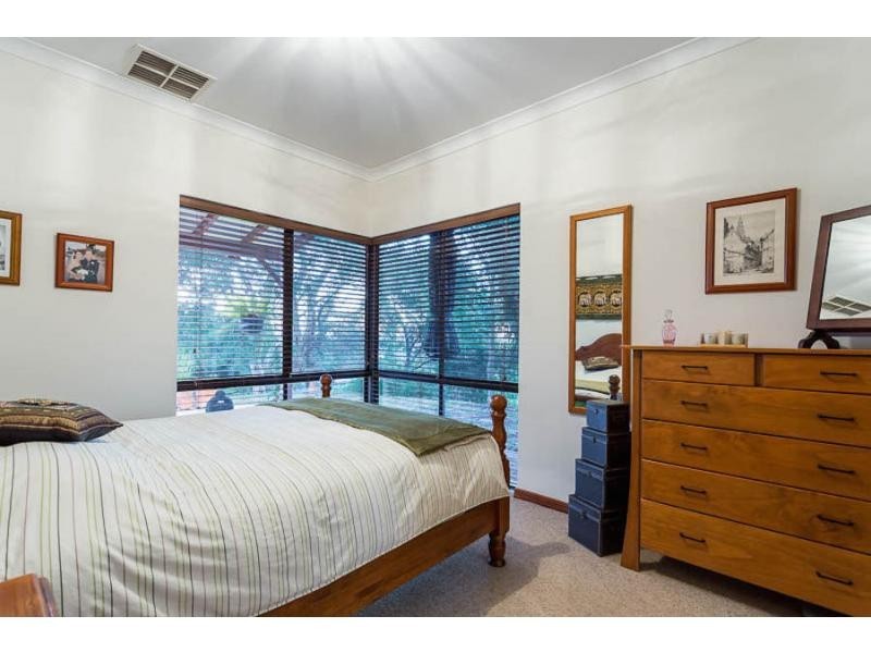 54 Blackwood Drive, Mount Nasura WA 6112