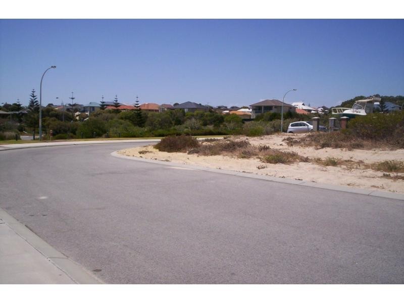 31 Trumpeter Parade, Yanchep WA 6035