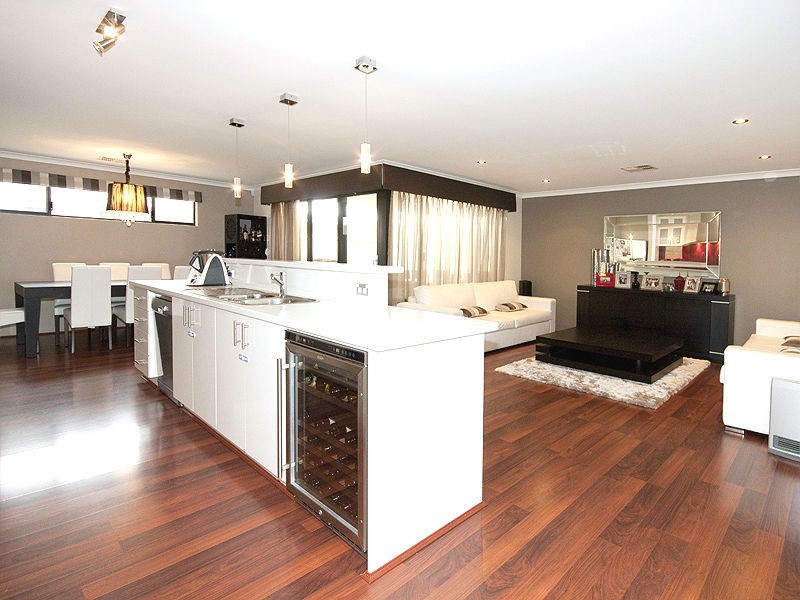 16 Buffalo Avenue, Madeley WA 6065