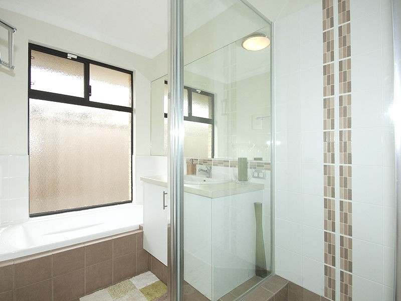 16 Buffalo Avenue, Madeley WA 6065