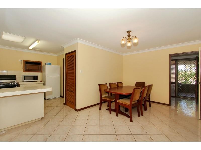 68 GLADSTONE Avenue, Swan View WA 6056