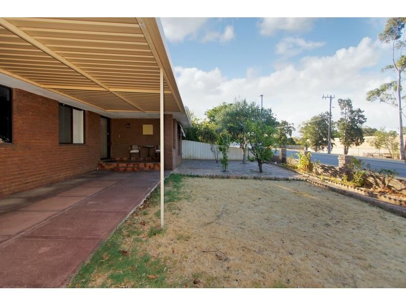 68 GLADSTONE Avenue, Swan View WA 6056