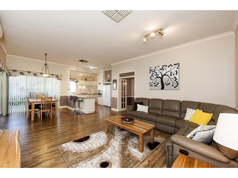 80 Sandringham Promenade, Canning Vale WA 6155