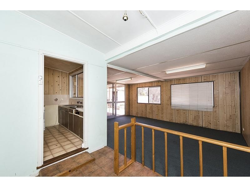 9 Waimea Road, Safety Bay WA 6169