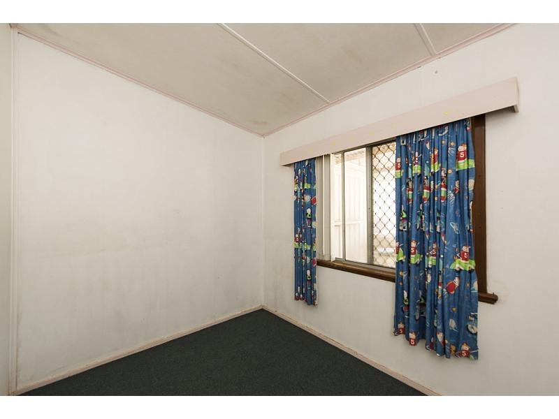 9 Waimea Road, Safety Bay WA 6169