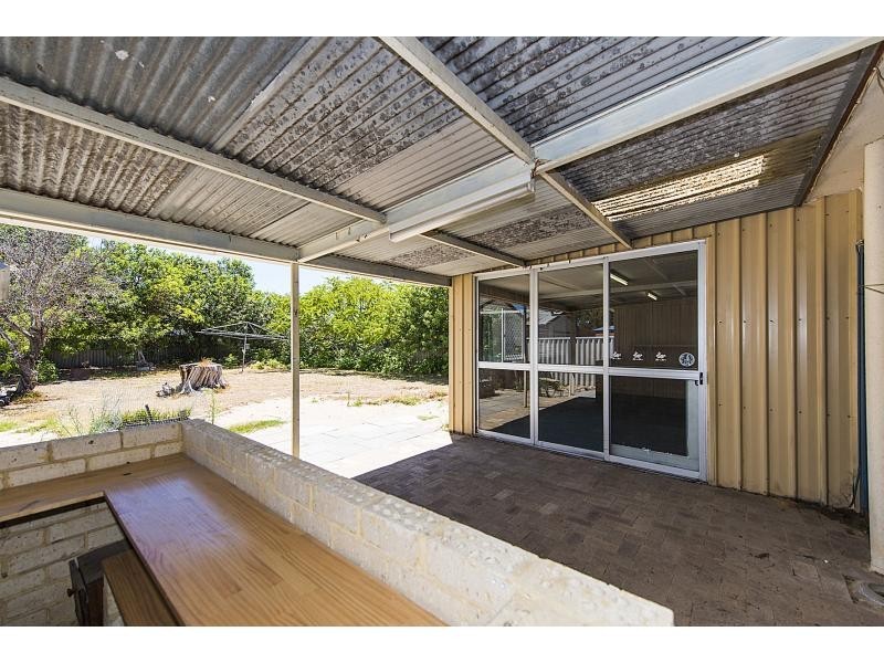 9 Waimea Road, Safety Bay WA 6169