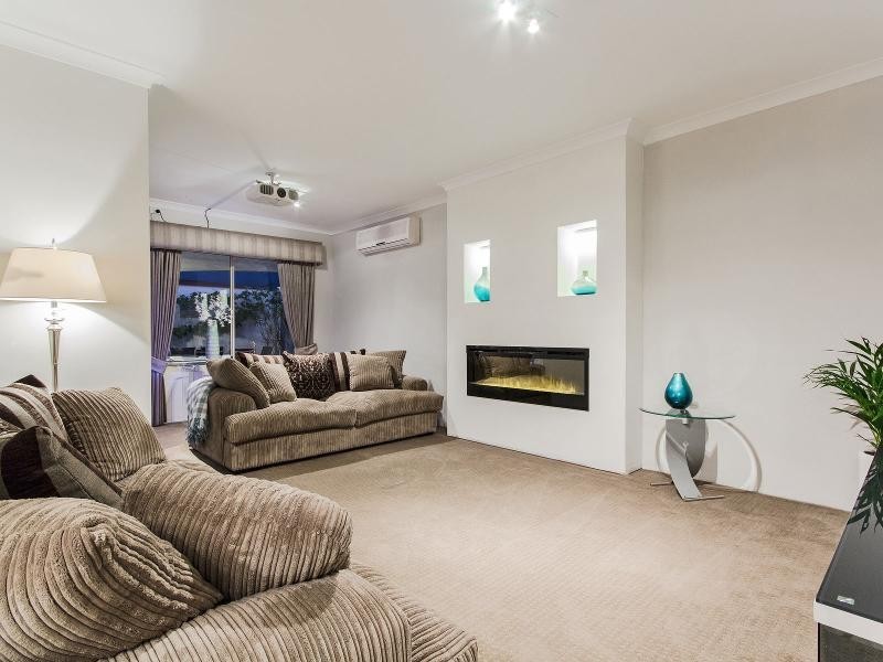 1/16 Harrison Street, Rockingham WA 6168