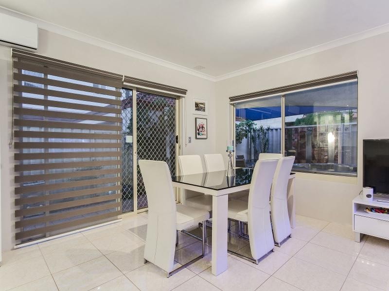 1/16 Harrison Street, Rockingham WA 6168