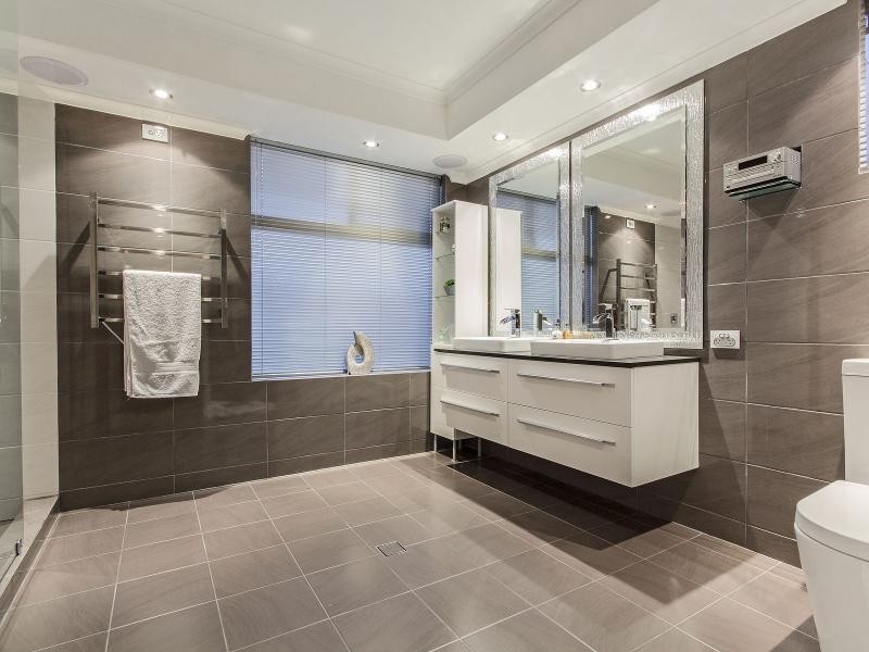 1/16 Harrison Street, Rockingham WA 6168