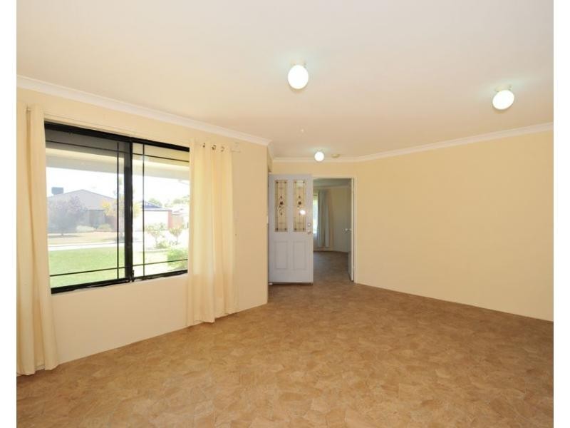 62 Montoro Drive, Port Kennedy WA 6172