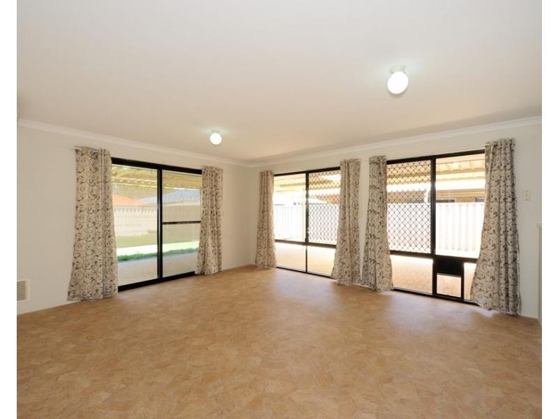 62 Montoro Drive, Port Kennedy WA 6172