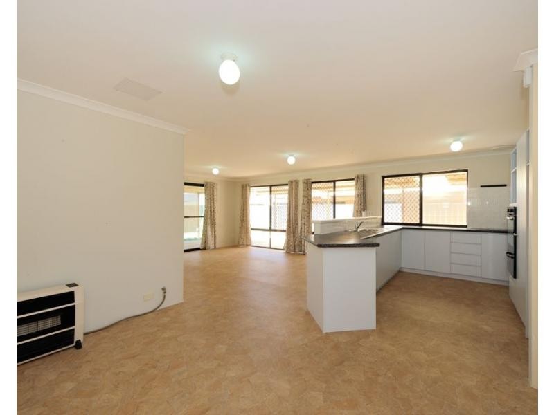 62 Montoro Drive, Port Kennedy WA 6172