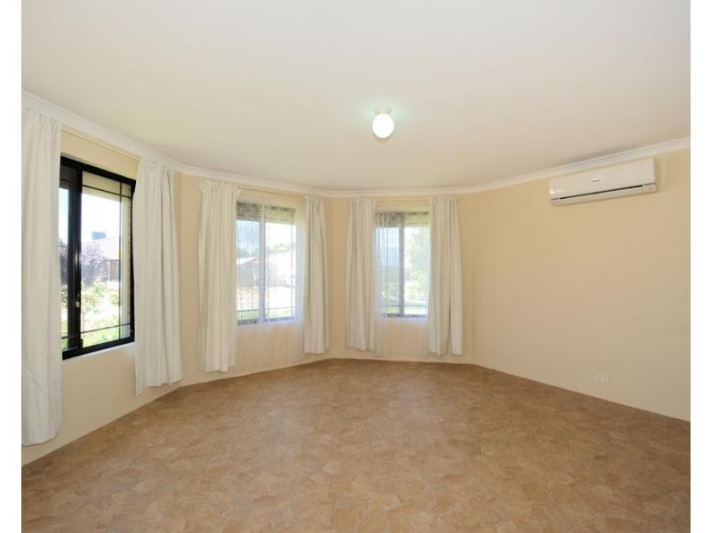 62 Montoro Drive, Port Kennedy WA 6172