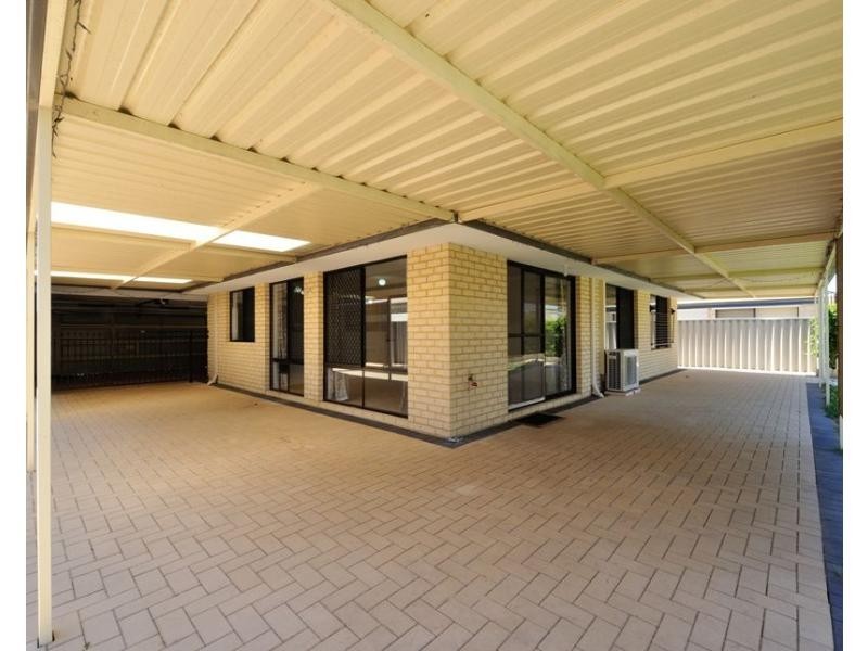 62 Montoro Drive, Port Kennedy WA 6172