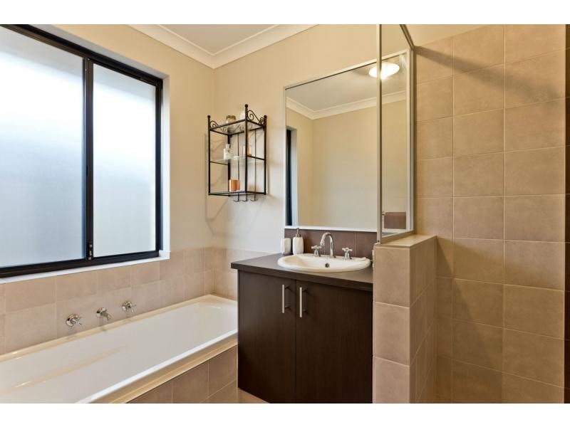 3 Teocote Crescent, Aubin Grove WA 6164