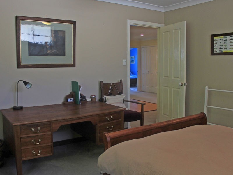 16 Aldam Crescent, Shelley WA 6148