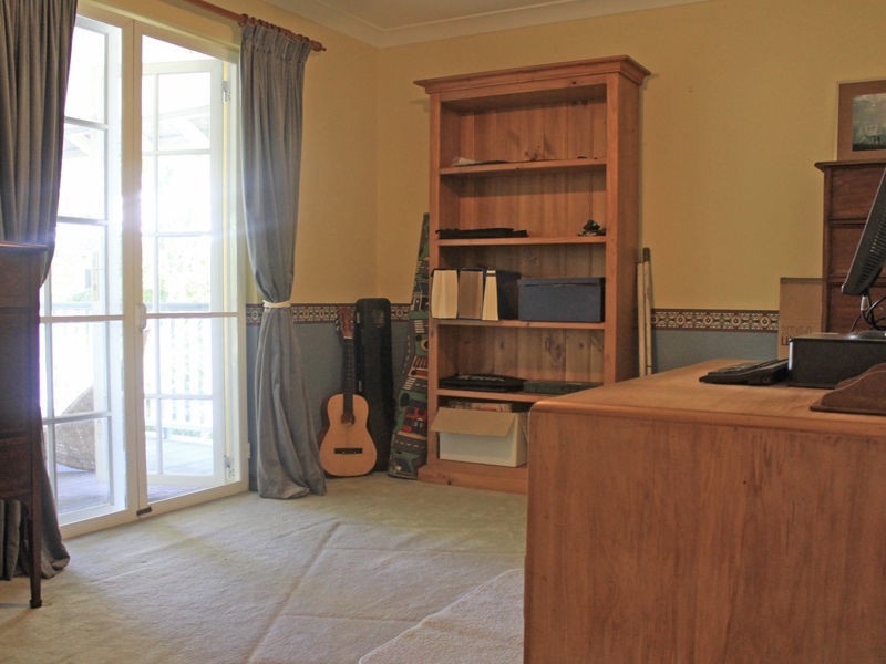 16 Aldam Crescent, Shelley WA 6148