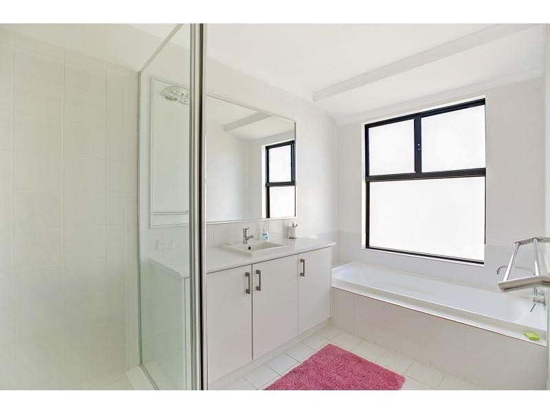 19 Jennerae Bend, Halls Head WA 6210