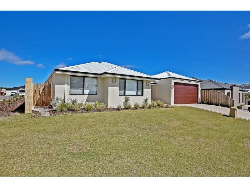 19 Jennerae Bend, Halls Head WA 6210