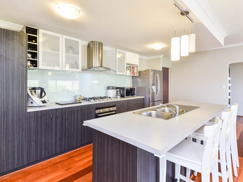 19 Munich Link, Piara Waters WA 6112