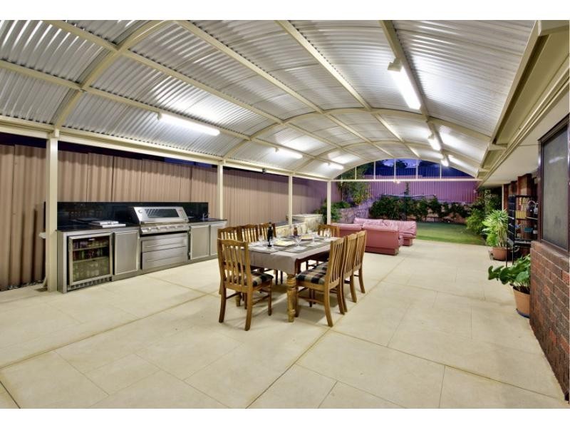 16 Bonsall Place, Carine WA 6020