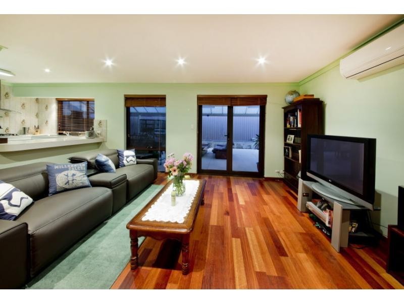 16 Bonsall Place, Carine WA 6020