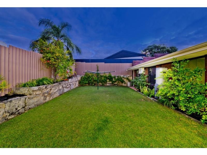 16 Bonsall Place, Carine WA 6020
