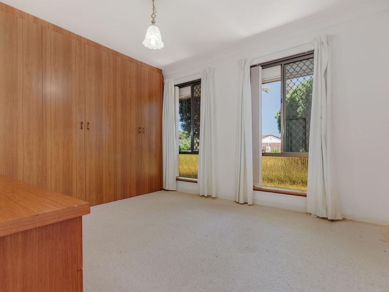 28 Donald Drive, Safety Bay WA 6169