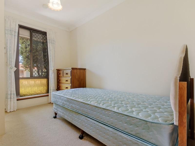 28 Donald Drive, Safety Bay WA 6169