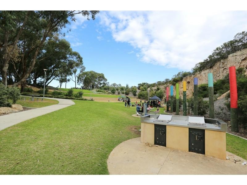 20 Glenelg Way, Meadow Springs WA 6210