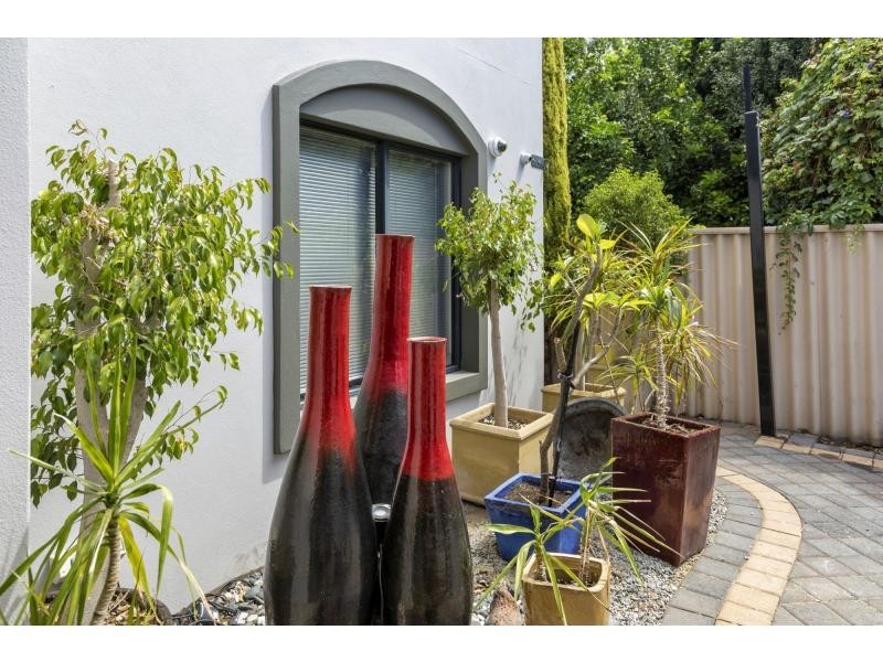 7A Renwick Street, South Perth WA 6151