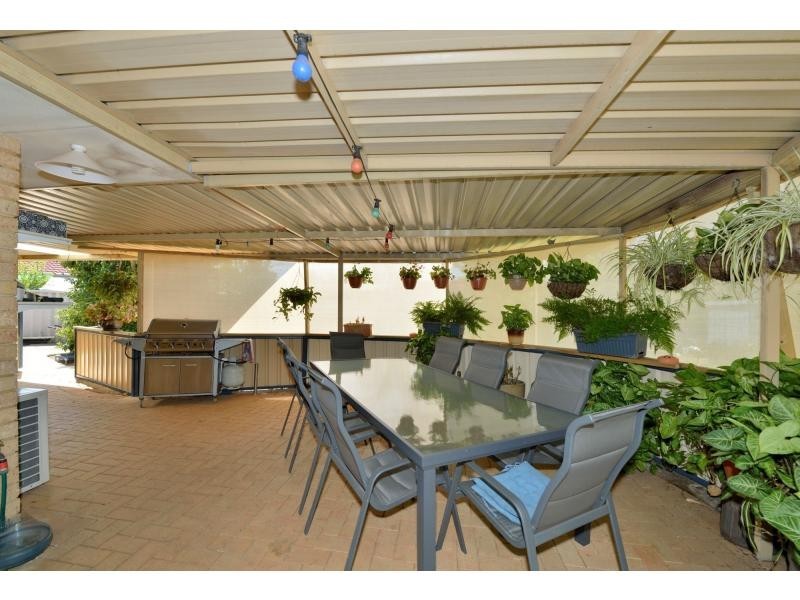 5 Briar Court, Greenfields WA 6210