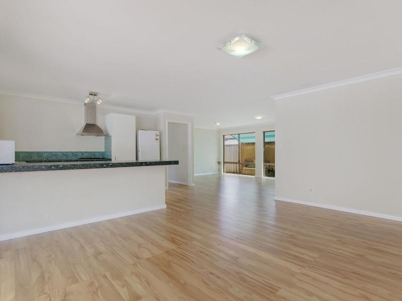 16 Laguardia Loop, Port Kennedy WA 6172