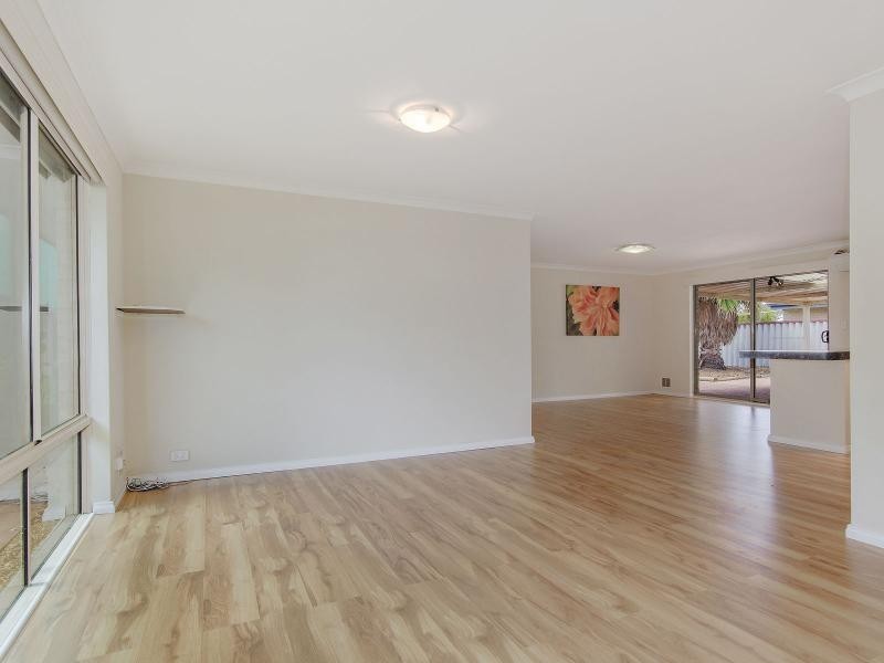 16 Laguardia Loop, Port Kennedy WA 6172