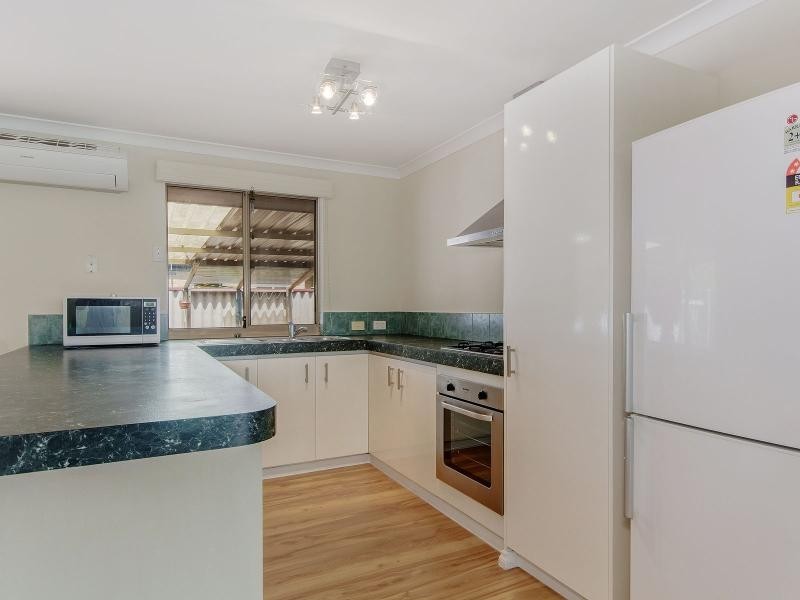 16 Laguardia Loop, Port Kennedy WA 6172