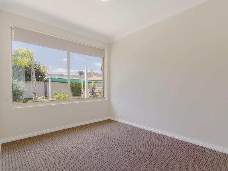 16 Laguardia Loop, Port Kennedy WA 6172