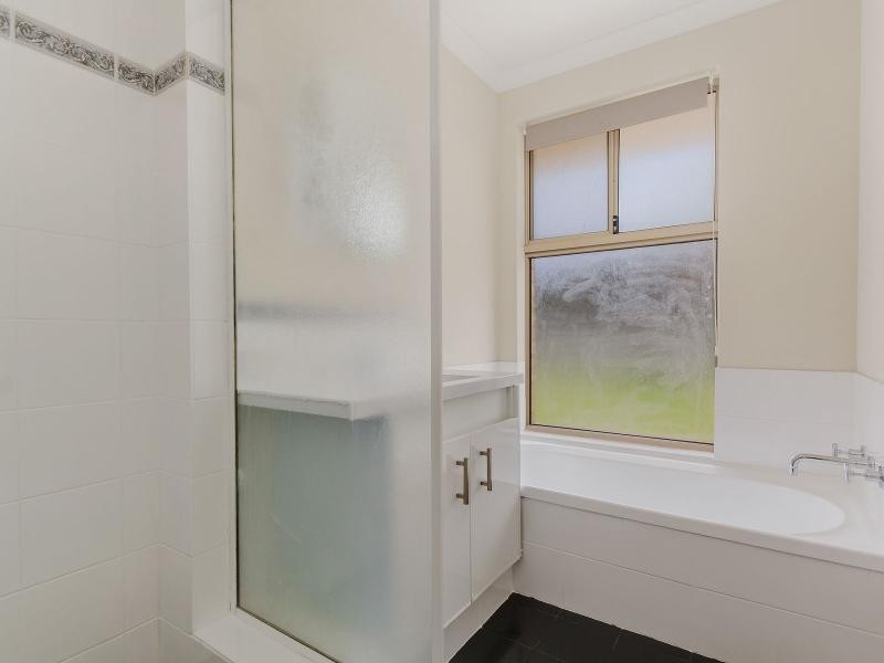 16 Laguardia Loop, Port Kennedy WA 6172