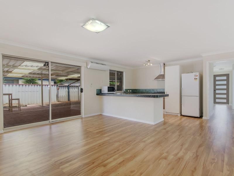 16 Laguardia Loop, Port Kennedy WA 6172